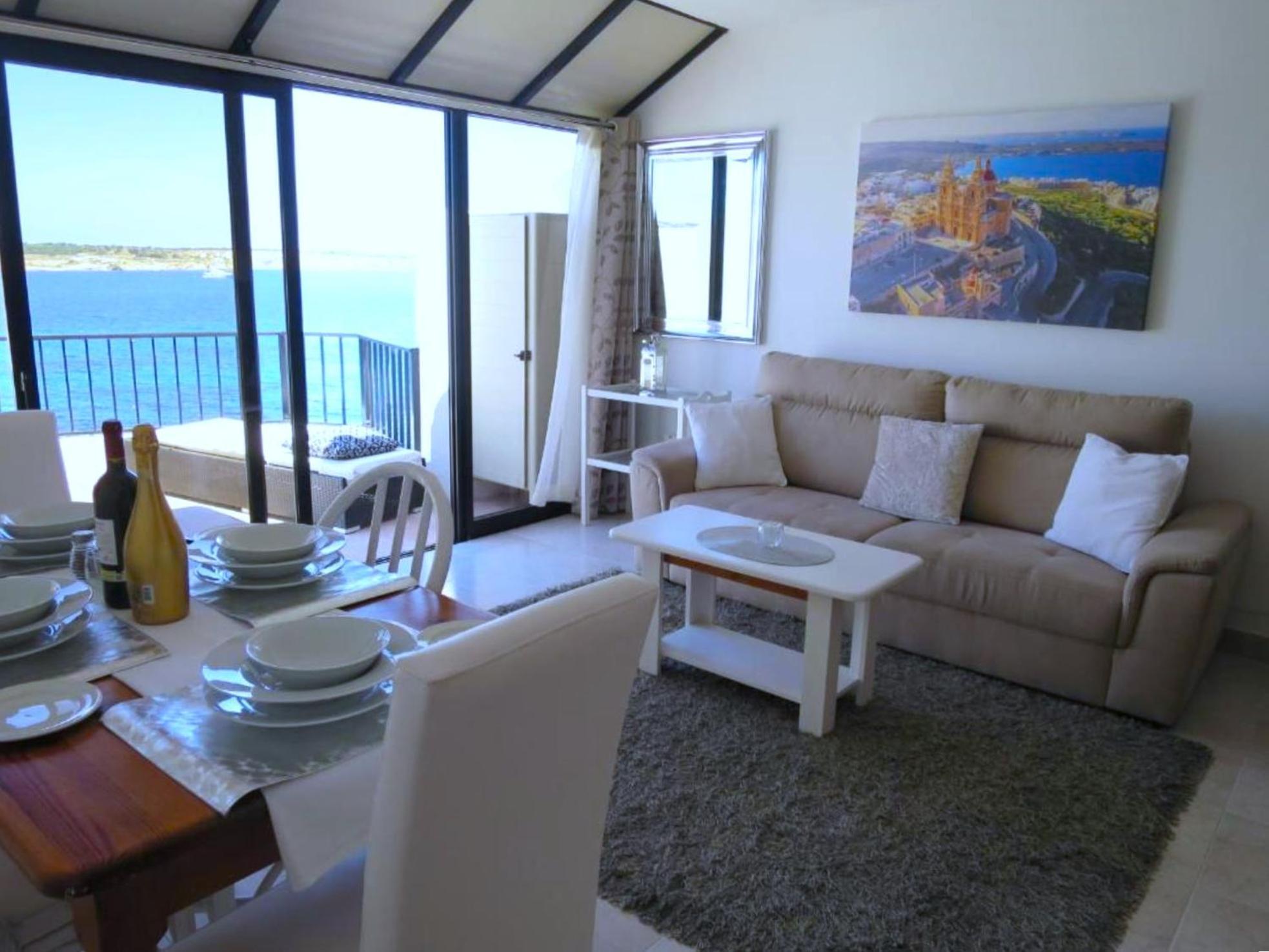 Seafront Apartment Terrace, Lounger & Panoramic Ocean Views Mellieħa Cameră foto