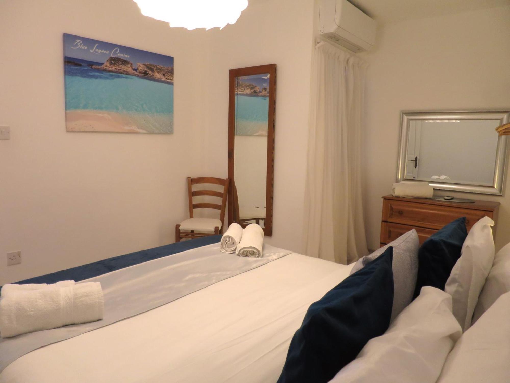 Seafront Apartment Terrace, Lounger & Panoramic Ocean Views Mellieħa Cameră foto