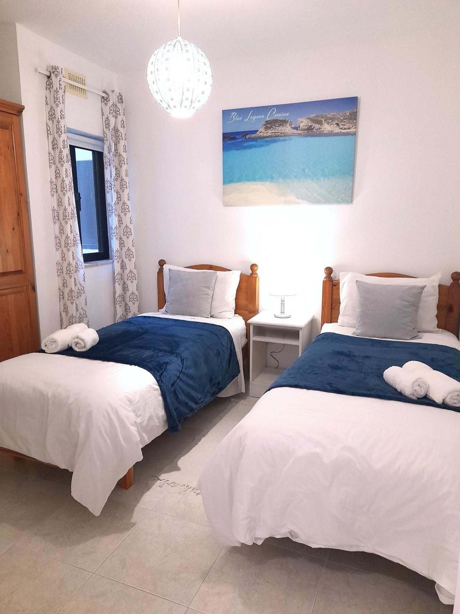 Seafront Apartment Terrace, Lounger & Panoramic Ocean Views Mellieħa Exterior foto