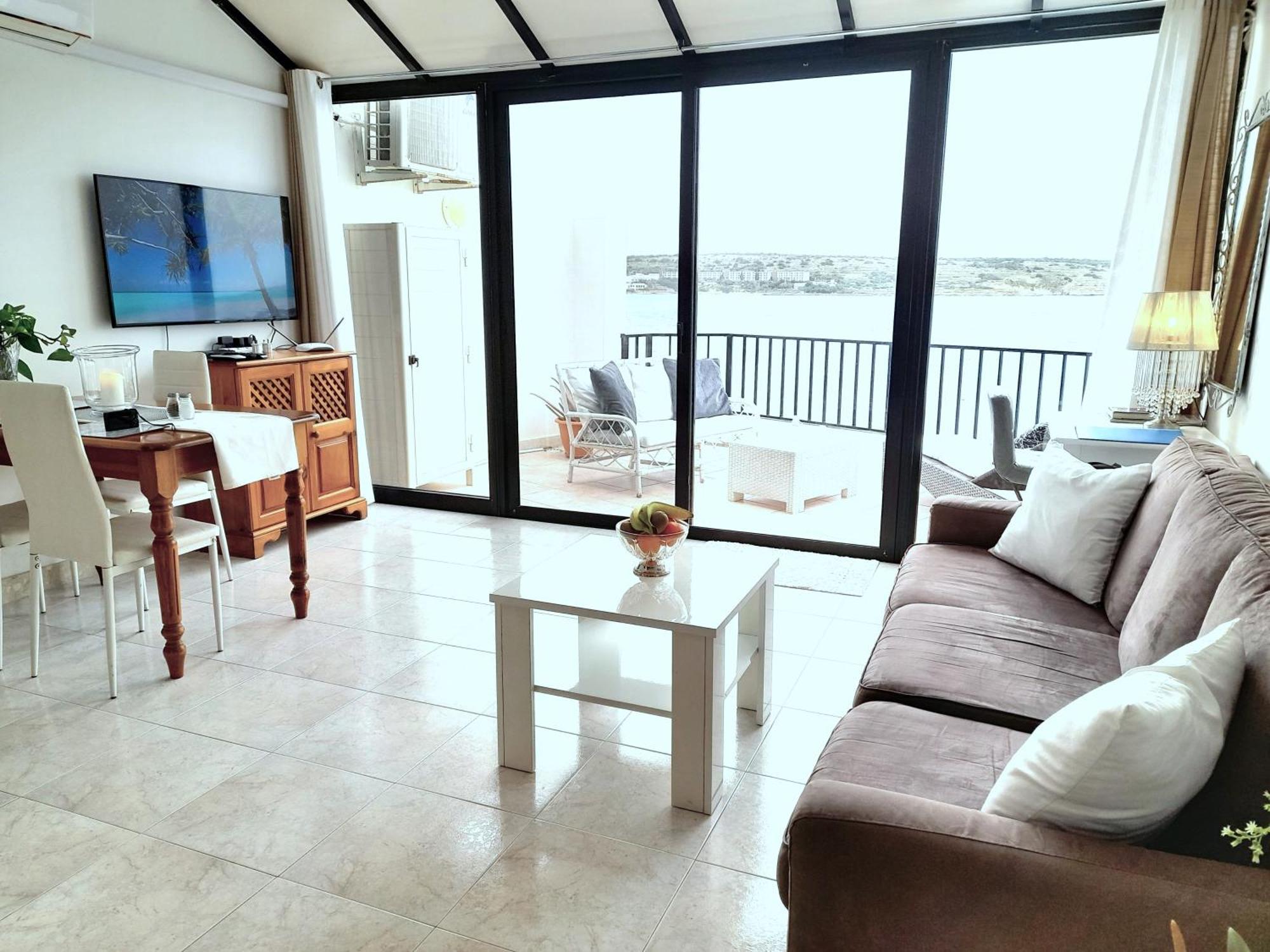 Seafront Apartment Terrace, Lounger & Panoramic Ocean Views Mellieħa Cameră foto